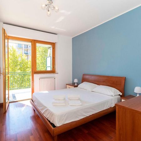 Apartamento Cozy&Spacious Apt 2 Min Walk From The Tram Stop! Turín Exterior foto