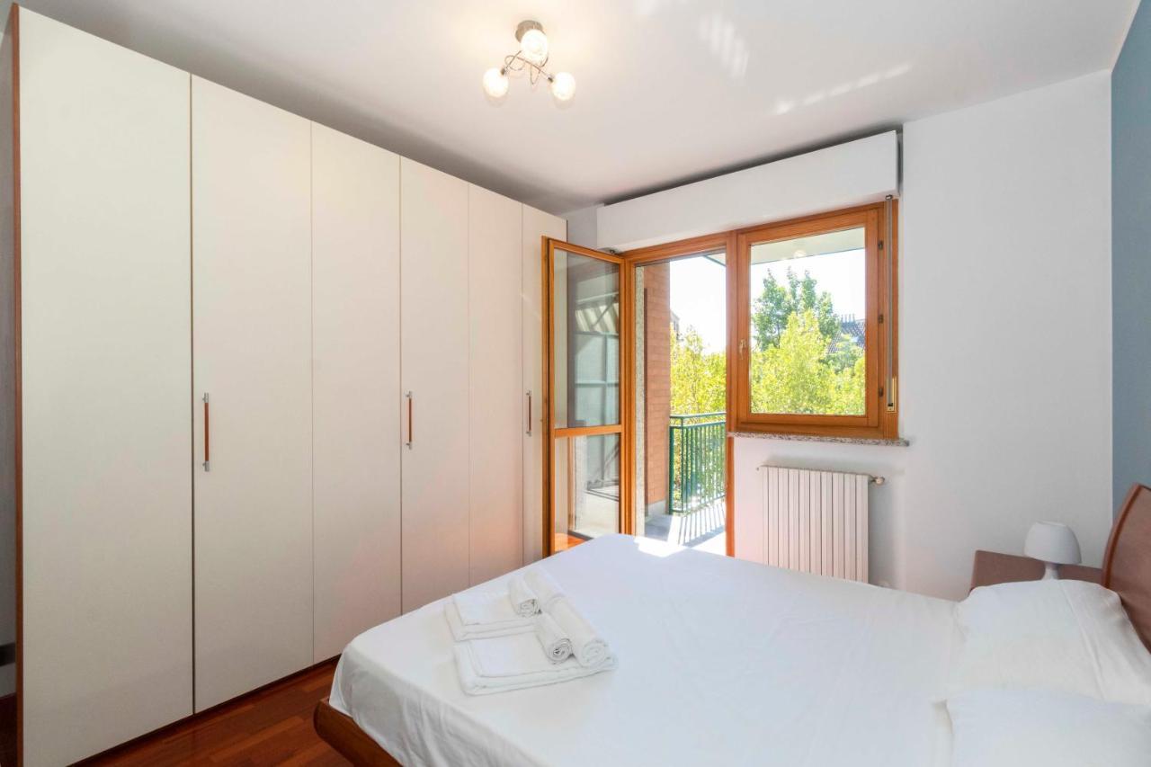 Apartamento Cozy&Spacious Apt 2 Min Walk From The Tram Stop! Turín Exterior foto