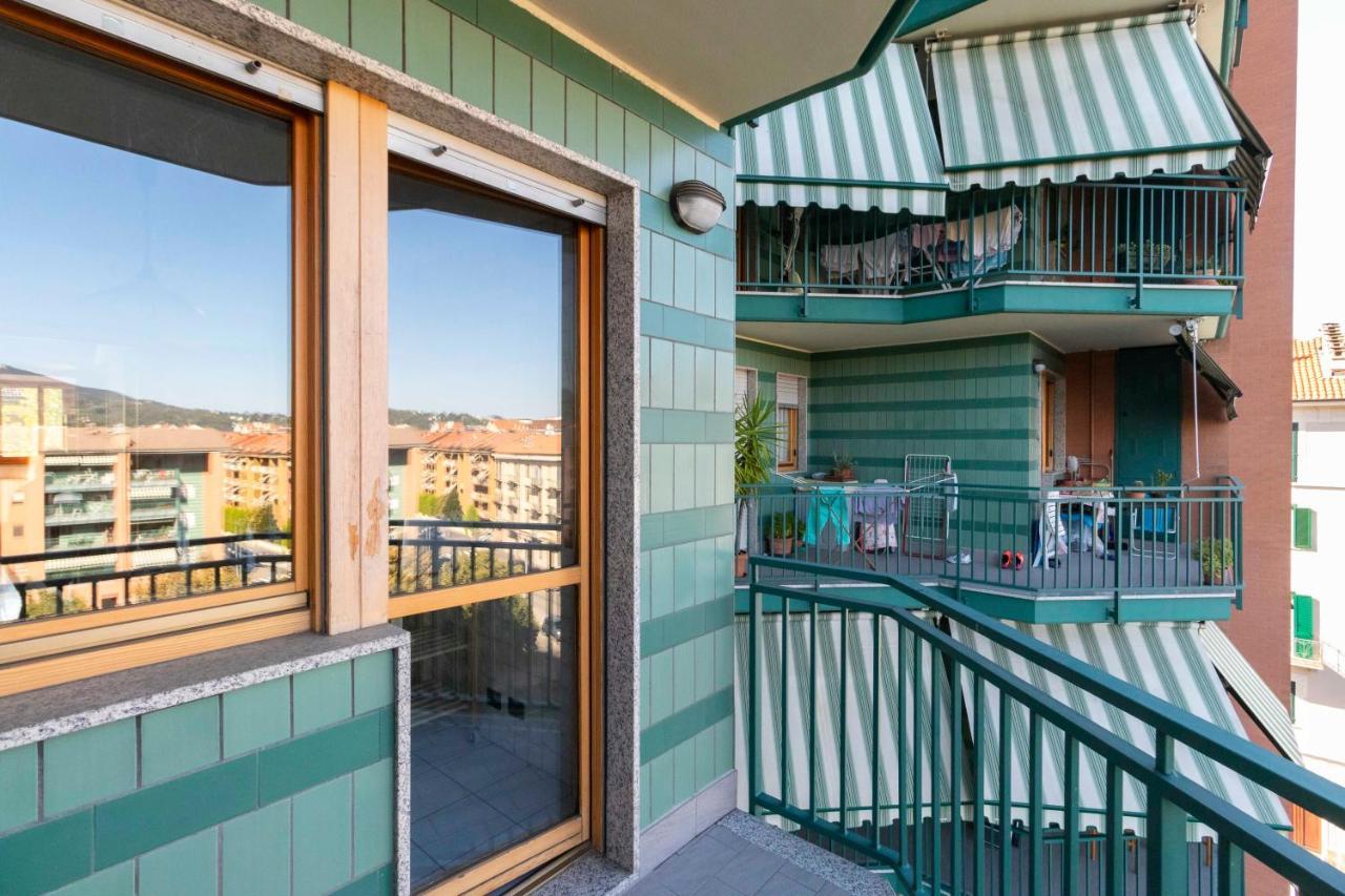 Apartamento Cozy&Spacious Apt 2 Min Walk From The Tram Stop! Turín Exterior foto