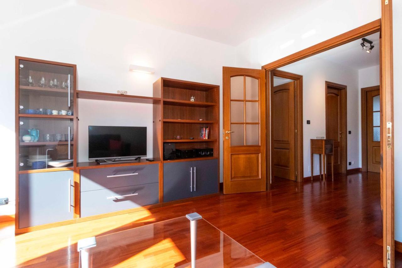 Apartamento Cozy&Spacious Apt 2 Min Walk From The Tram Stop! Turín Exterior foto