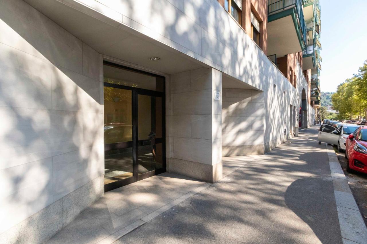 Apartamento Cozy&Spacious Apt 2 Min Walk From The Tram Stop! Turín Exterior foto