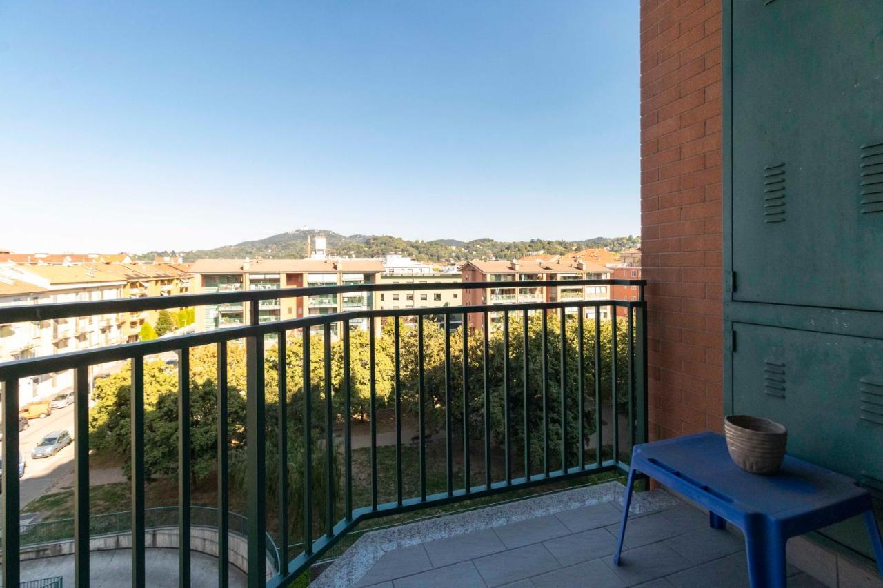 Apartamento Cozy&Spacious Apt 2 Min Walk From The Tram Stop! Turín Exterior foto