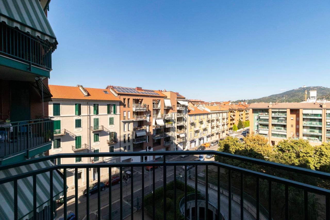 Apartamento Cozy&Spacious Apt 2 Min Walk From The Tram Stop! Turín Exterior foto