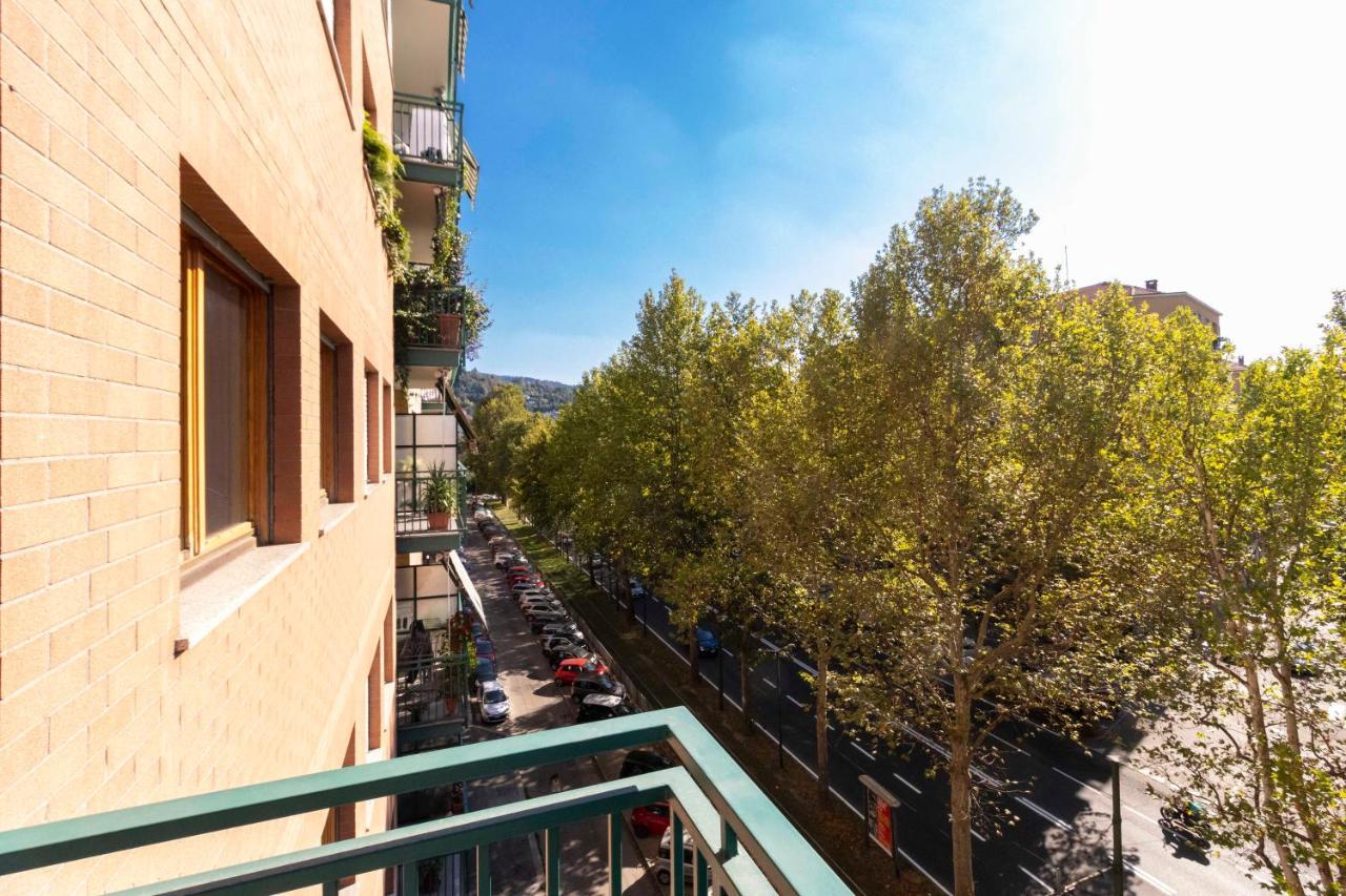 Apartamento Cozy&Spacious Apt 2 Min Walk From The Tram Stop! Turín Exterior foto