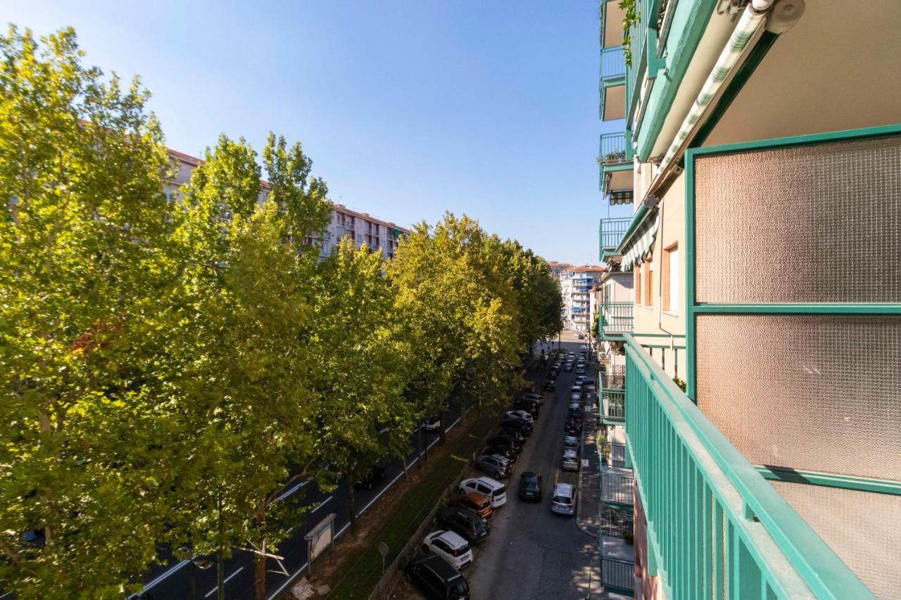 Apartamento Cozy&Spacious Apt 2 Min Walk From The Tram Stop! Turín Exterior foto